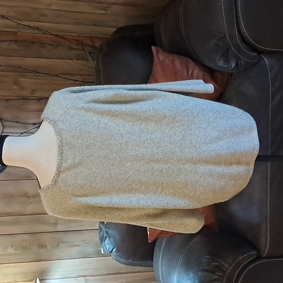 Jomes New York Women 100% Cashmere Soft, Luxurious Sweater in Grey Soft Sequin - Picture 4 of 8